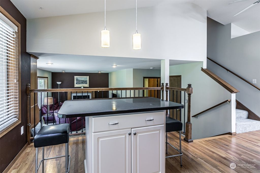 listing image 9365199114677174020