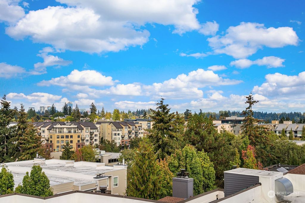 Photo of 2760 76th Avenue SE #702, Mercer Island, WA 98040 (MLS # 2001539)