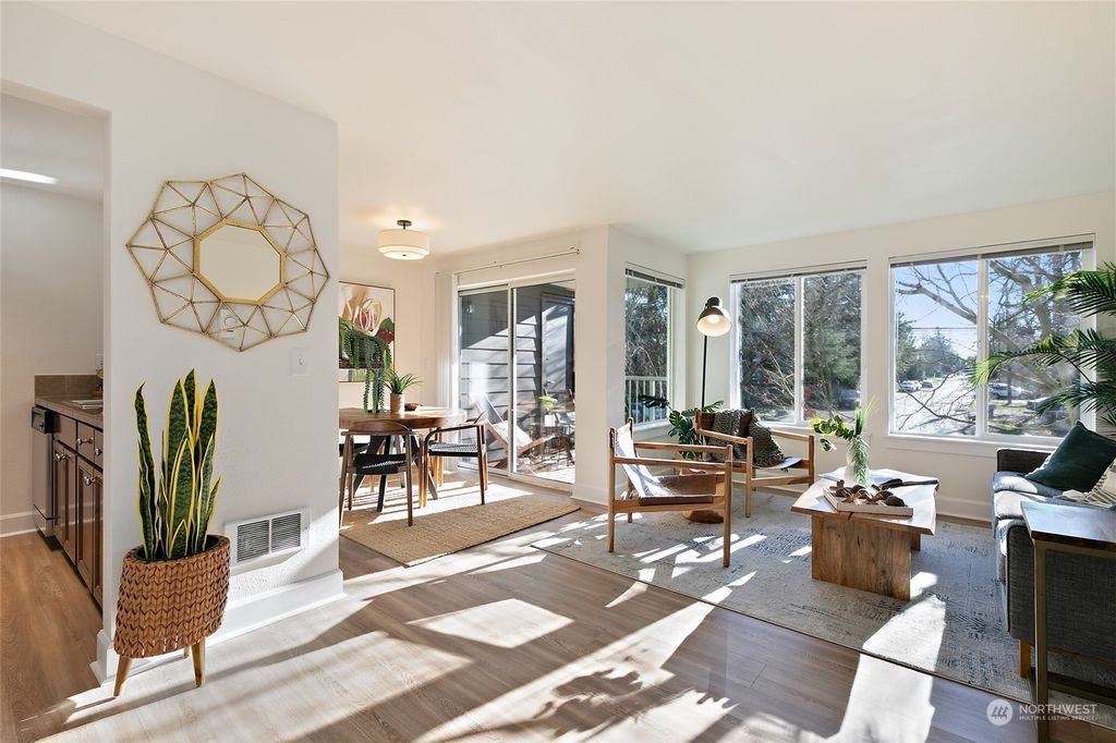 Photo of 300 N 130th Street #6203, Seattle, WA 98133 (MLS # 2312667)