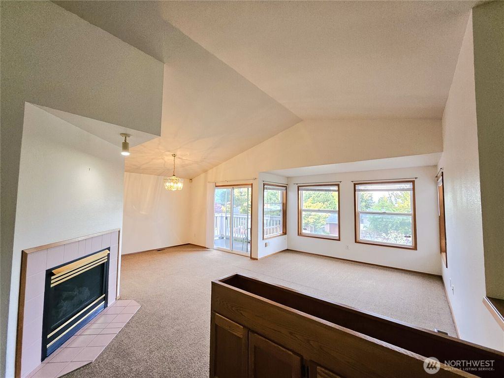 Photo of 8803 15th Avenue NE, Seattle, WA 98115 (MLS # 2422519)
