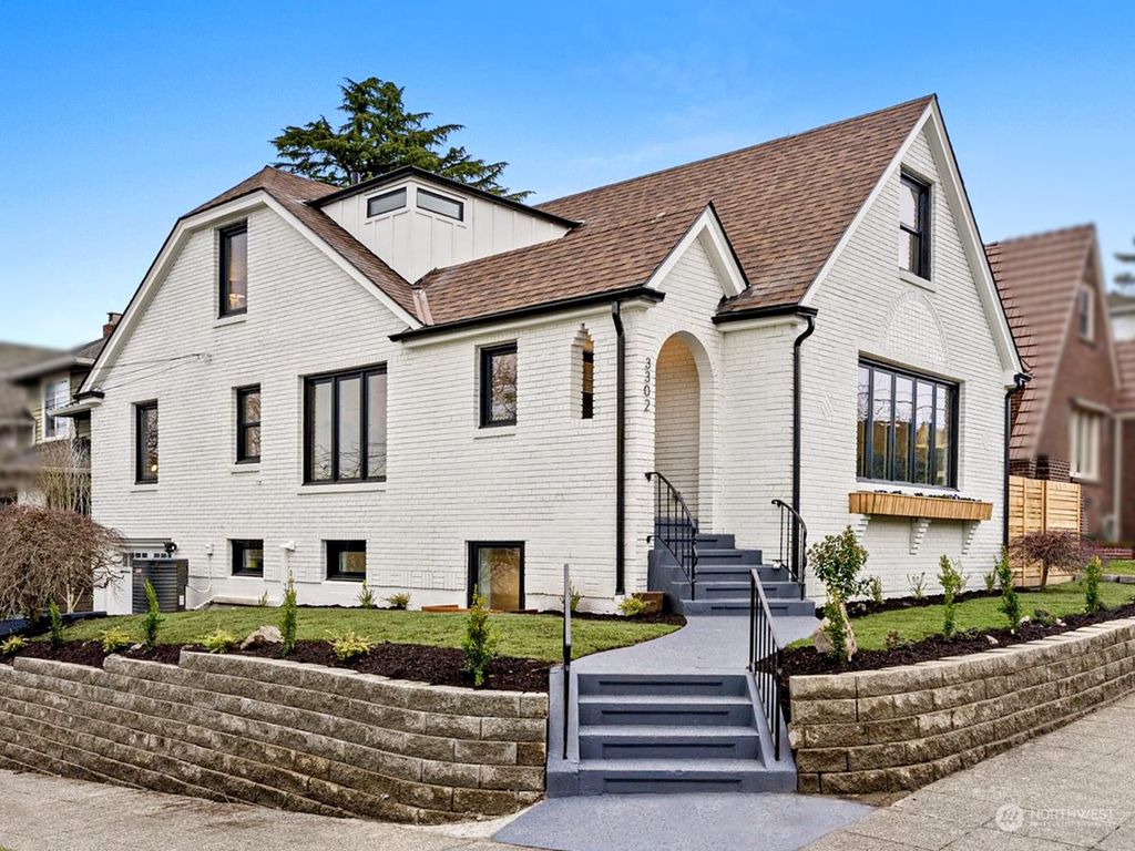 Photo of 3302 E Pine Street, Seattle, WA 98122 (MLS # 2026812)