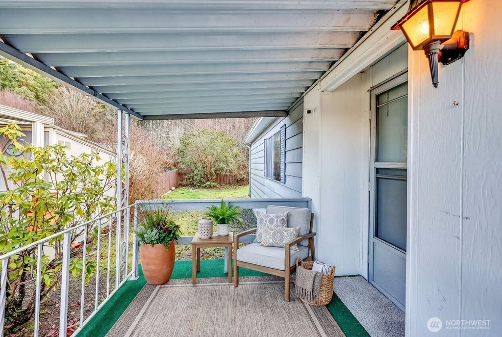 Photo of 151 Sereno Circle Drive, Bremerton, WA 98312 (MLS # 2461044)