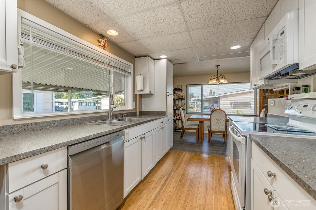 Photo of 1402 22nd Street NE #54, Auburn, WA 98002 (MLS # 2437664)