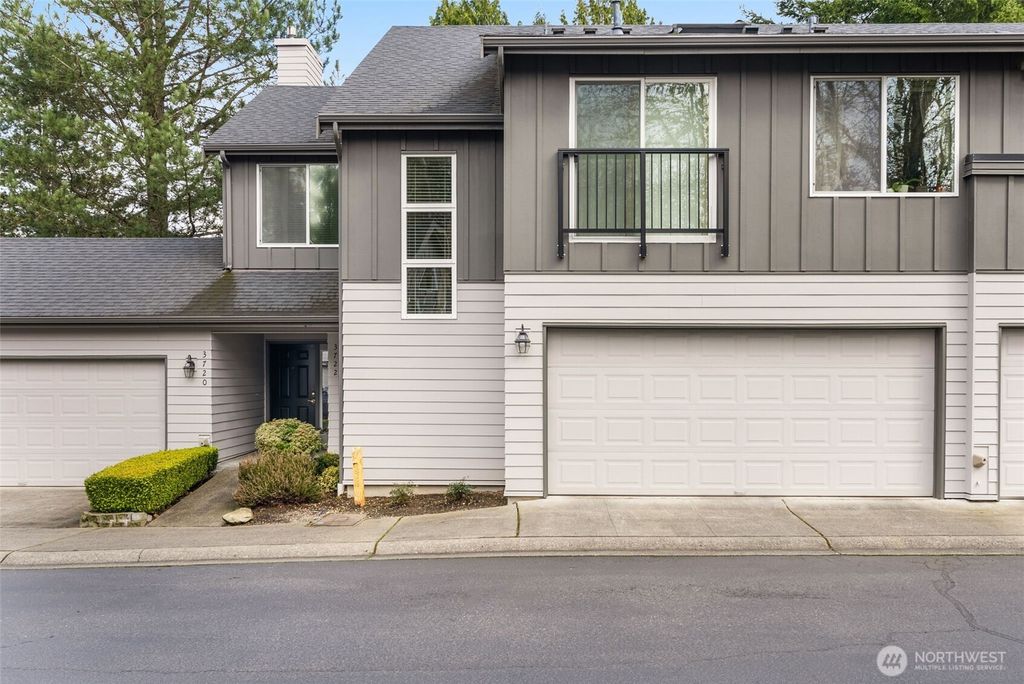 Photo of 3722 257th Avenue SE, Issaquah, WA 98029 (MLS # 2347610)