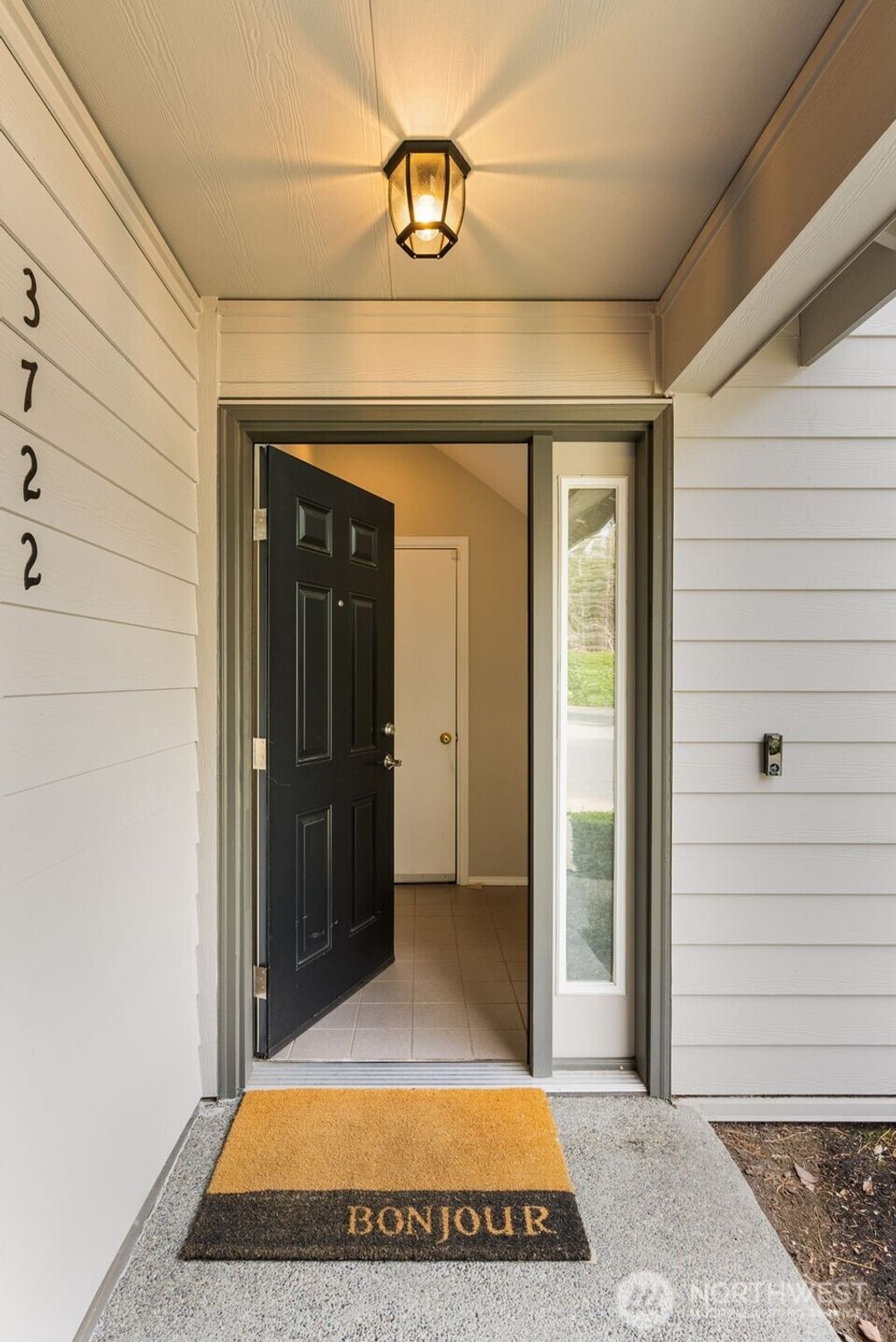 Photo of 3722 257th Avenue SE, Issaquah, WA 98029 (MLS # 2347610)