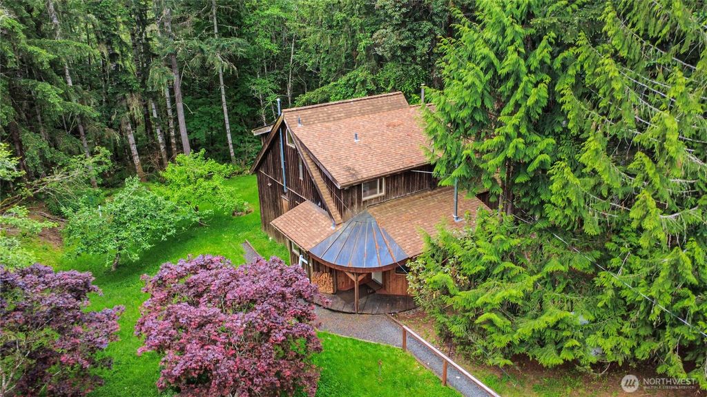 Photo of 7229 Gallagher Cove Road NW, Olympia, WA 98502 (MLS # 2517609)