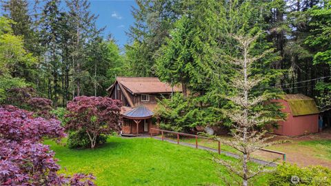 Photo of 7229 Gallagher Cove Road NW, Olympia, WA 98502 (MLS # 2517609)