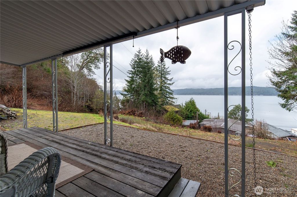 Photo of 71 NE Bald Point Court, Tahuya, WA 98588 (MLS # 2496413)