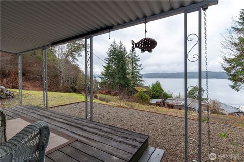 Photo of 71 NE Bald Point Court, Tahuya, WA 98588 (MLS # 2496413)