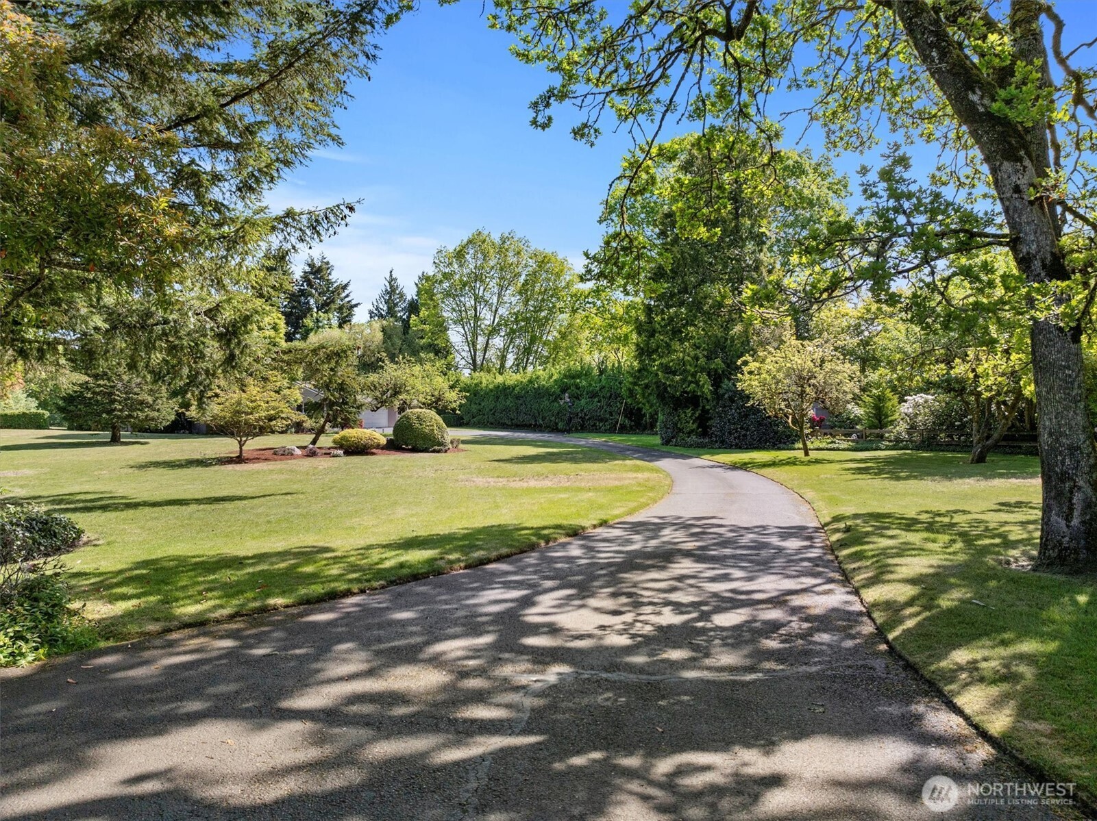 11411 Clovercrest Drive SW
