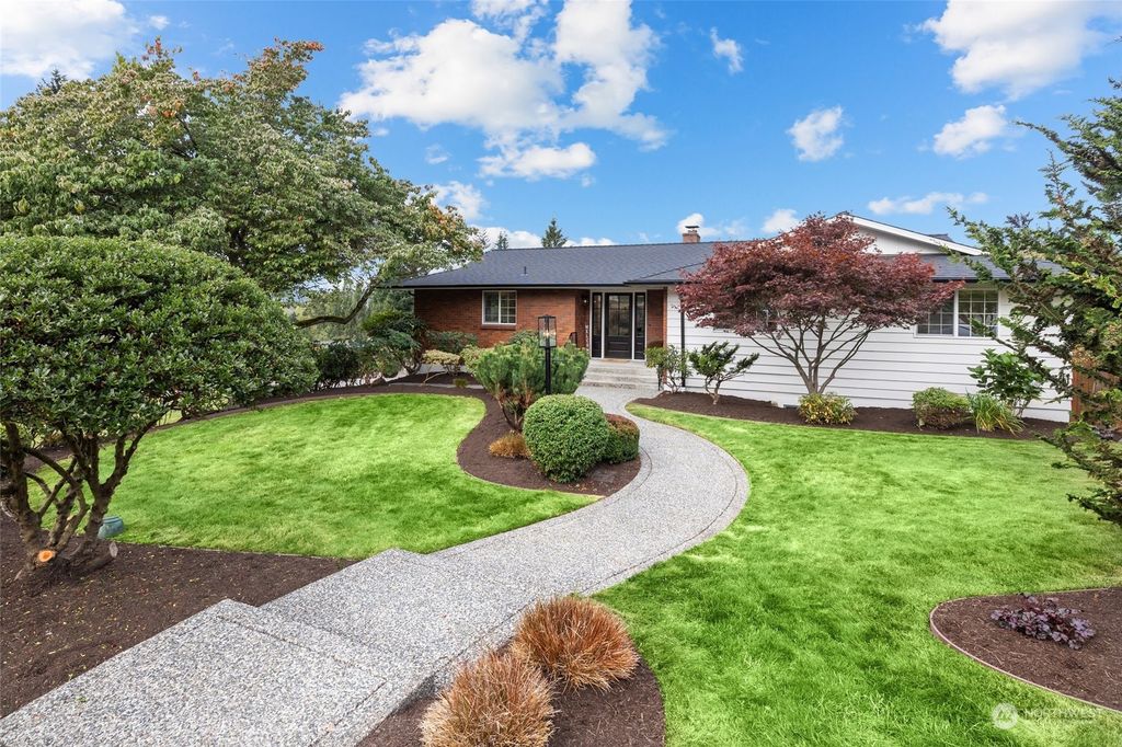 Photo of 6605 63rd Street SE, Snohomish, WA 98290 (MLS # 2164004)