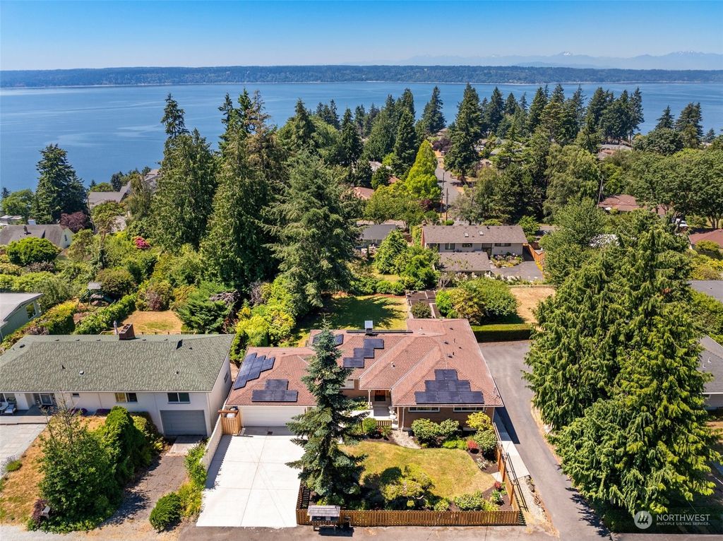 Photo of 16905 27th Avenue SW, Burien, WA 98166 (MLS # 2259789)