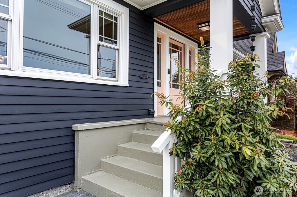 Photo of 1425 S Hanford Street, Seattle, WA 98144 (MLS # 2492993)