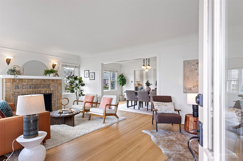 Photo of 1425 S Hanford Street, Seattle, WA 98144 (MLS # 2492993)