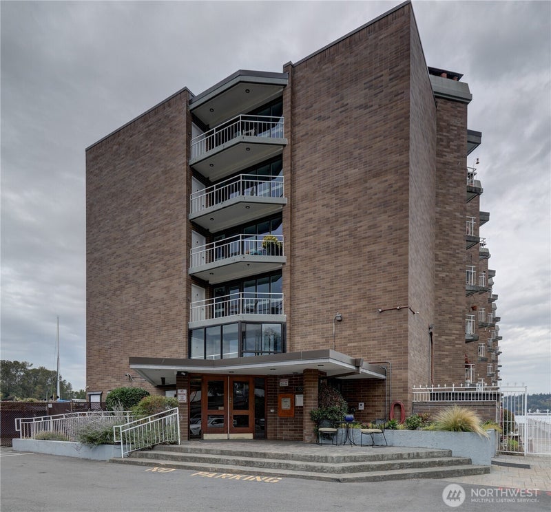 9500 Rainier Avenue S 311