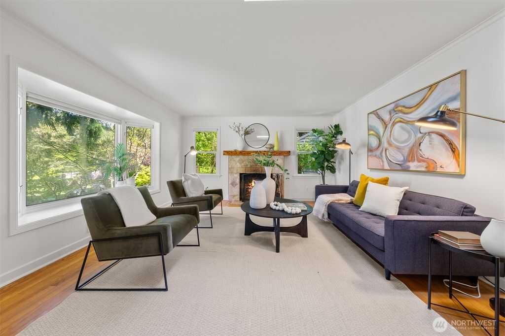 Photo of 2733 NE 89th Street, Seattle, WA 98115 (MLS # 2355344)