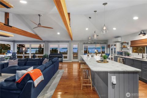 612 Park Avenue Mukilteo WA 98275