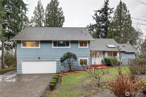 Photo of 10538 48th Place NE, Kirkland, WA 98033 (MLS # 2475313)