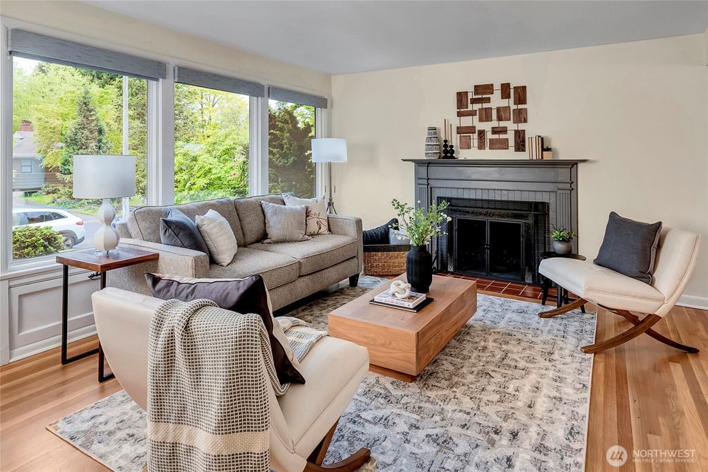 Photo of 8232 39th Avenue NE, Seattle, WA 98115 (MLS # 2523220)