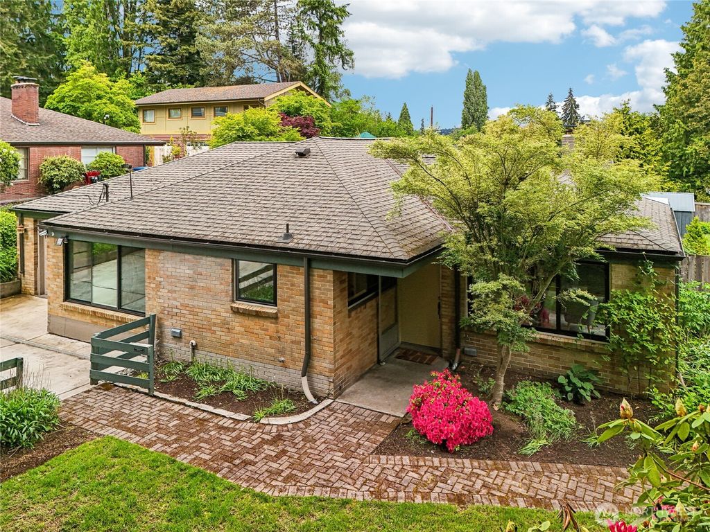 Photo of 3532 NE 97th Street, Seattle, WA 98115 (MLS # 2390799)