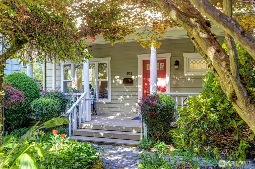 Photo of 1109 30th Avenue, Seattle, WA 98122 (MLS # 2371590)