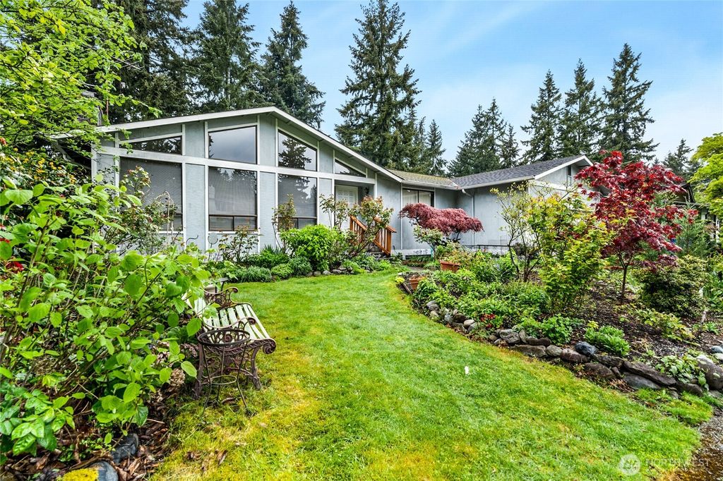Photo of 6353 121st Avenue SE, Bellevue, WA 98006 (MLS # 2513259)