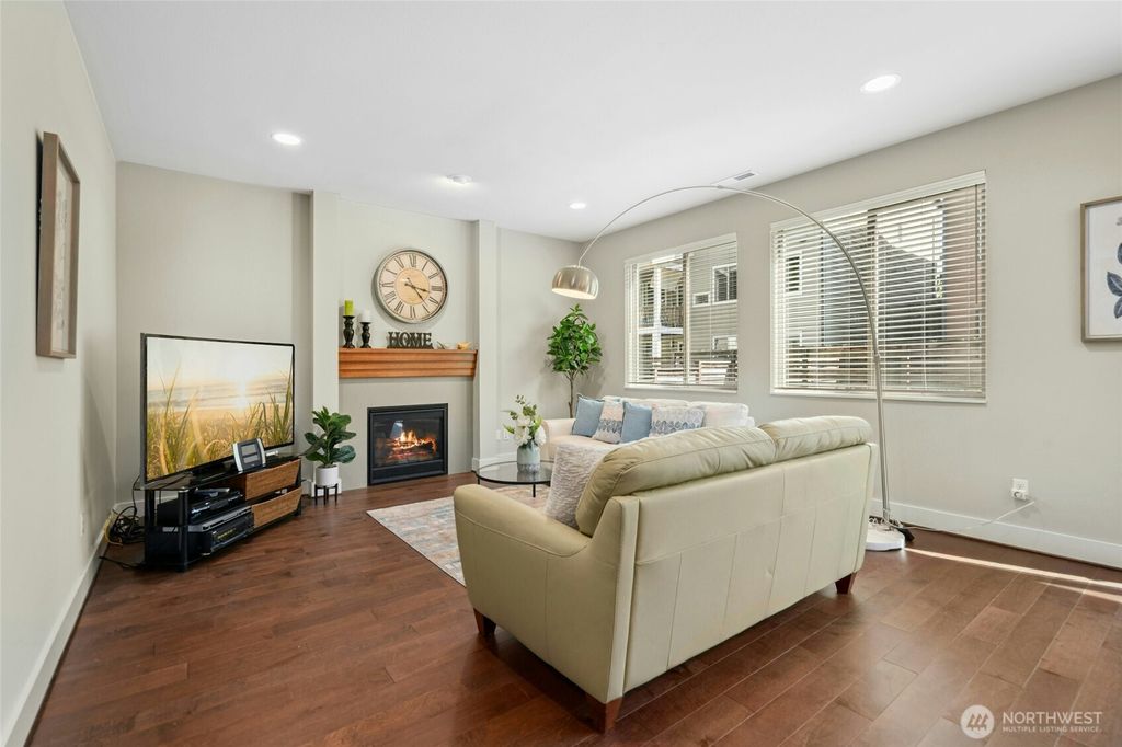 Photo of 5111 NE 12th Street, Renton, WA 98059 (MLS # 2385273)