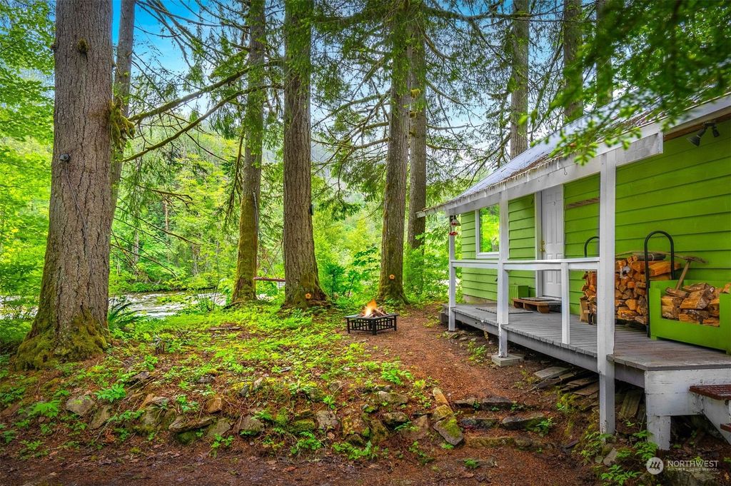 Photo of 12319 744th Avenue NE, Skykomish, WA 98288 (MLS # 2250425)
