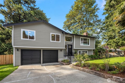 Photo of 10717 166th Court NE, Redmond, WA 98052 (MLS # 2582370)