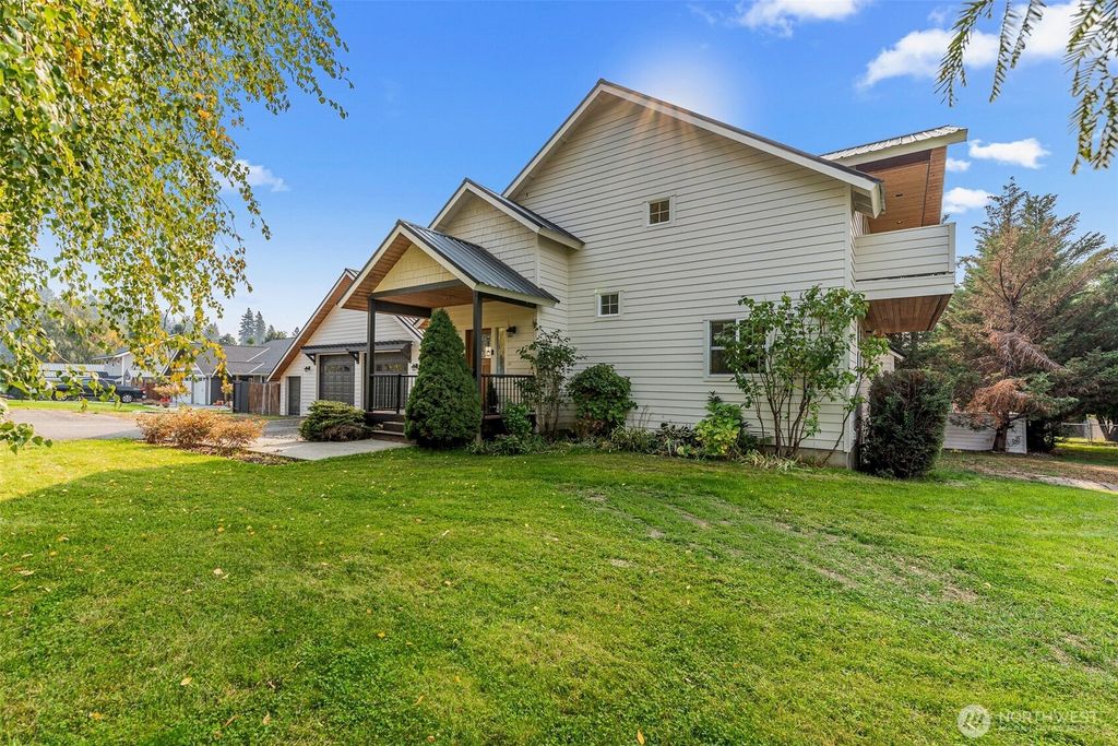 Photo of 12345 Villiage View Dr, Leavenworth, WA 98826 (MLS # 2453078)