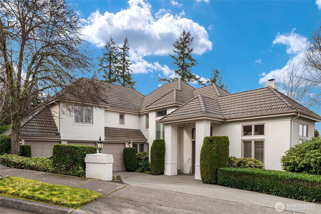 Photo of 5579 168th PL Pl SE, Bellevue, WA 98006 (MLS # 2343103)