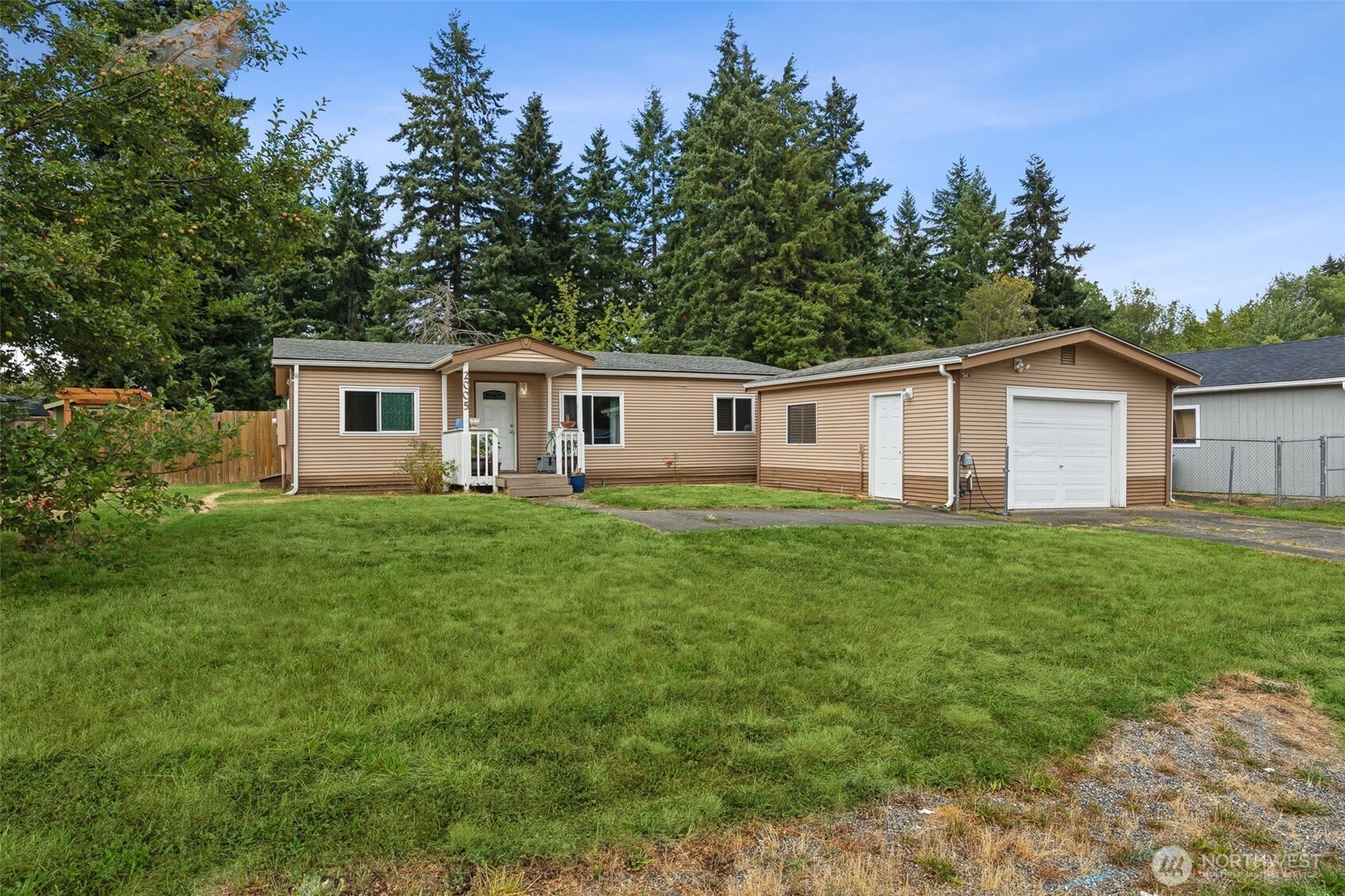 2005 77th Street Ct E