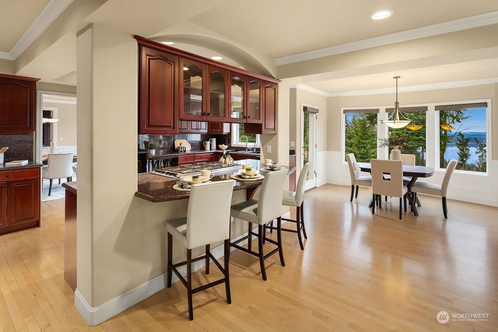 Photo of 18212 NW Montreux Drive, Issaquah, WA 98027 (MLS # 2206681)