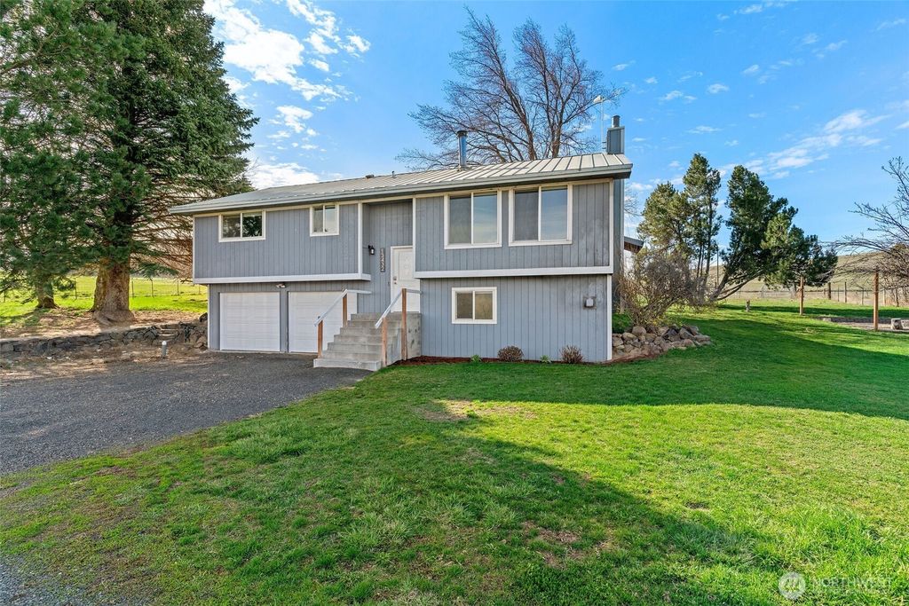 Photo of 13432 Vantage Hwy, Ellensburg, WA 98926 (MLS # 2503794)