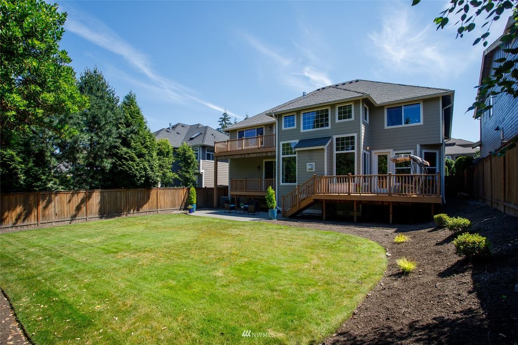 Photo of 5356 NE 16th Street, Renton, WA 98059 (MLS # 1952094)