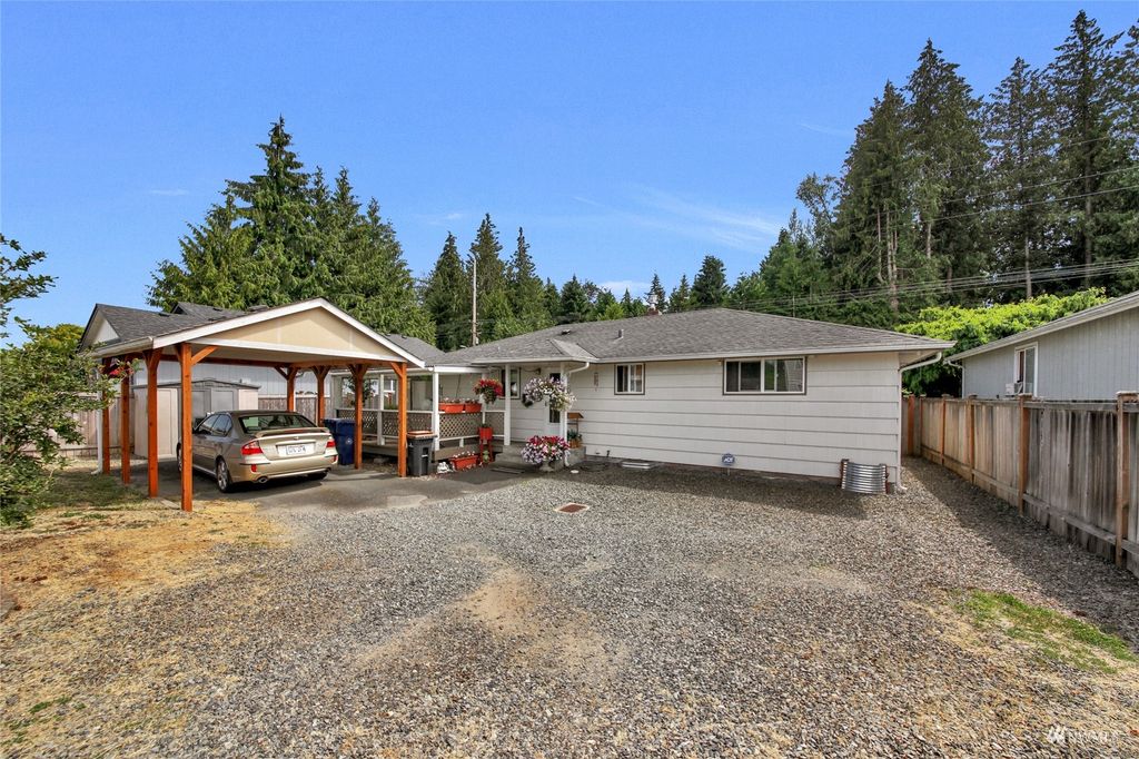 Photo of 5620 100th Place NE, Marysville, WA 98270 (MLS # 1977590)