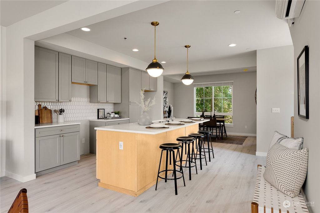 Photo of 18527 1st Avenue NE #C, Shoreline, WA 98155 (MLS # 2015230)