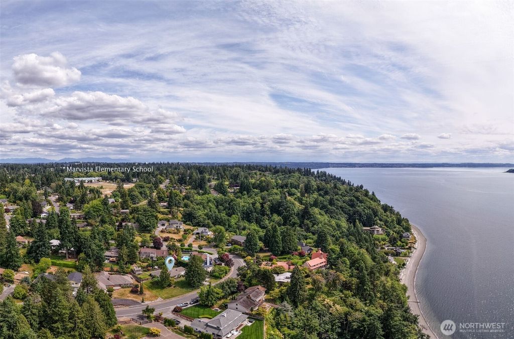 Photo of 19614 Marine View Drive SW, Normandy Park, WA 98166 (MLS # 2393074)
