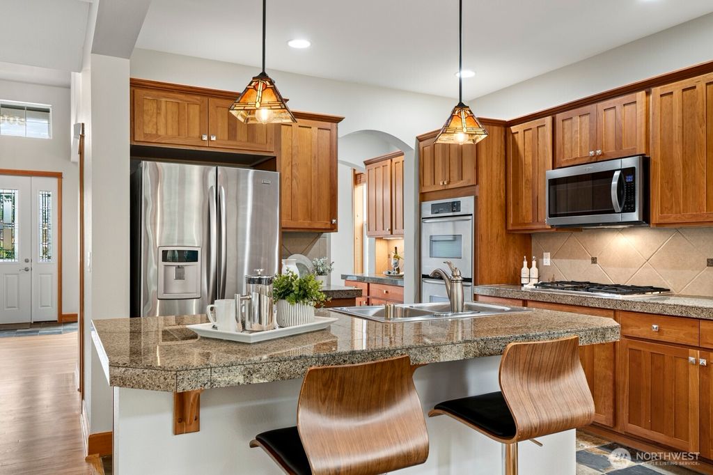 Photo of 20027 10th Avenue W, Lynnwood, WA 98036 (MLS # 2413422)