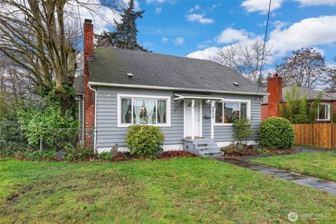 Photo of 6824 Pacific Avenue, Tacoma, WA 98408 (MLS # 2477221)
