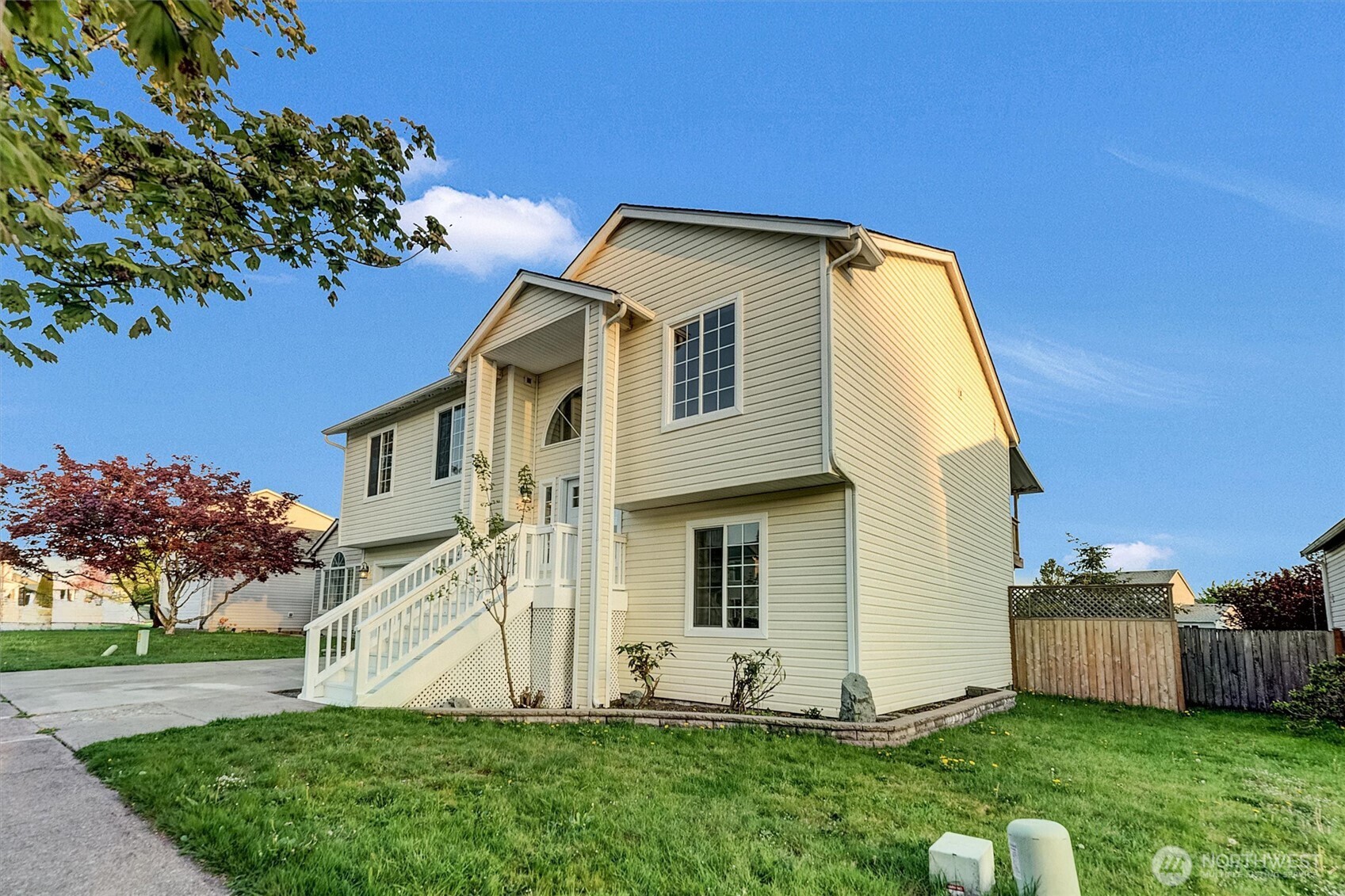 14932 Prairie Vista Loop SE
