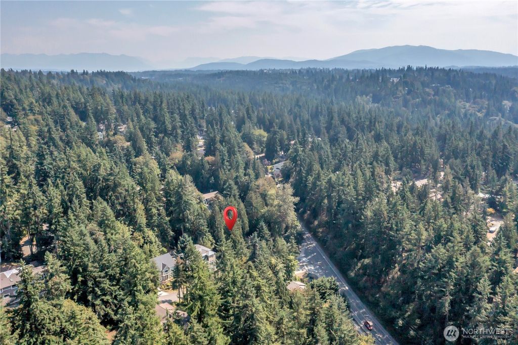 Photo of 1302 208th Avenue NE, Sammamish, WA 98074 (MLS # 2425857)