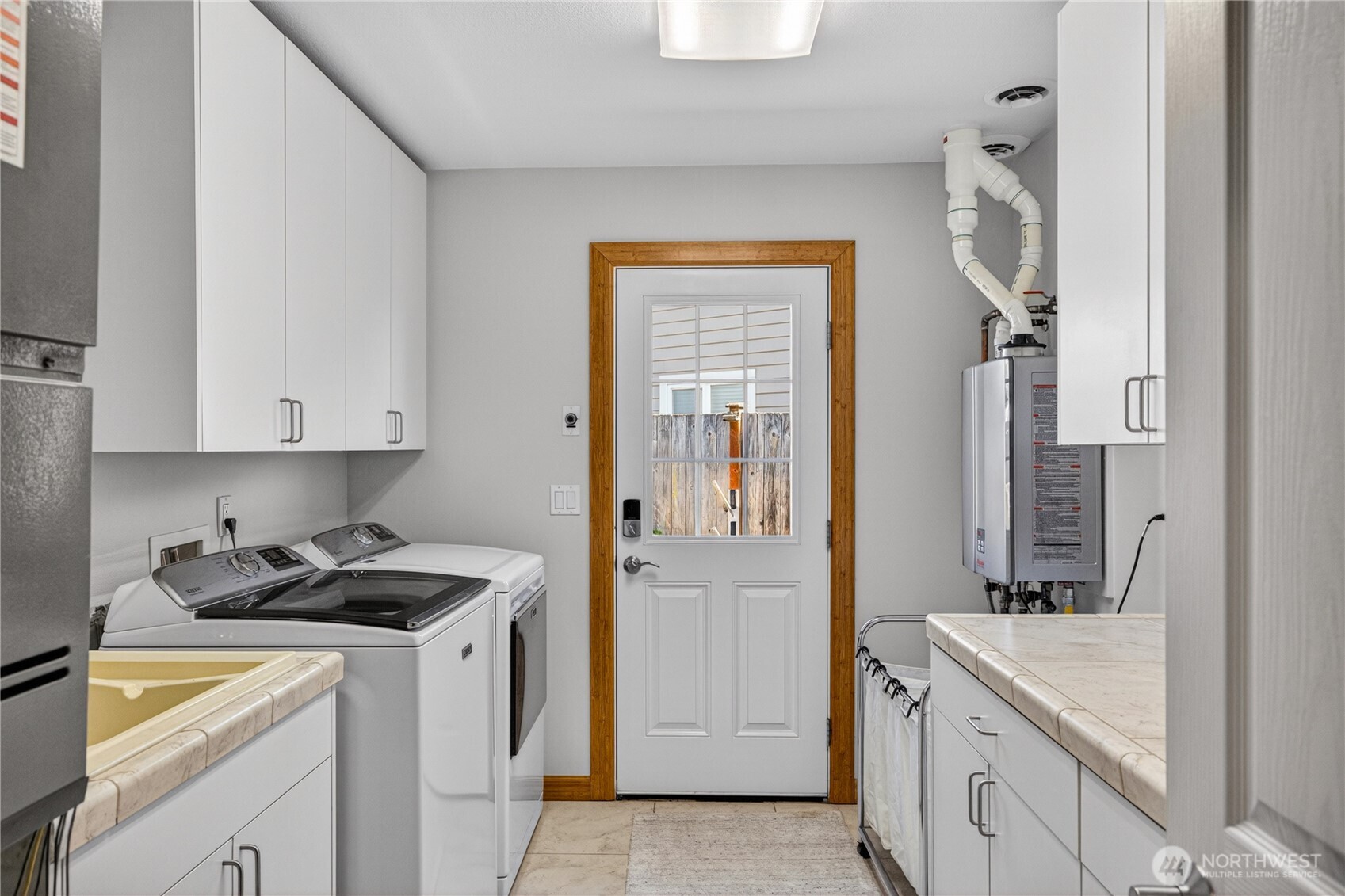 Anacortes, Washington, 98221, United States, 3 Bedrooms Bedrooms, ,3 BathroomsBathrooms,Residential,Active,2037569
