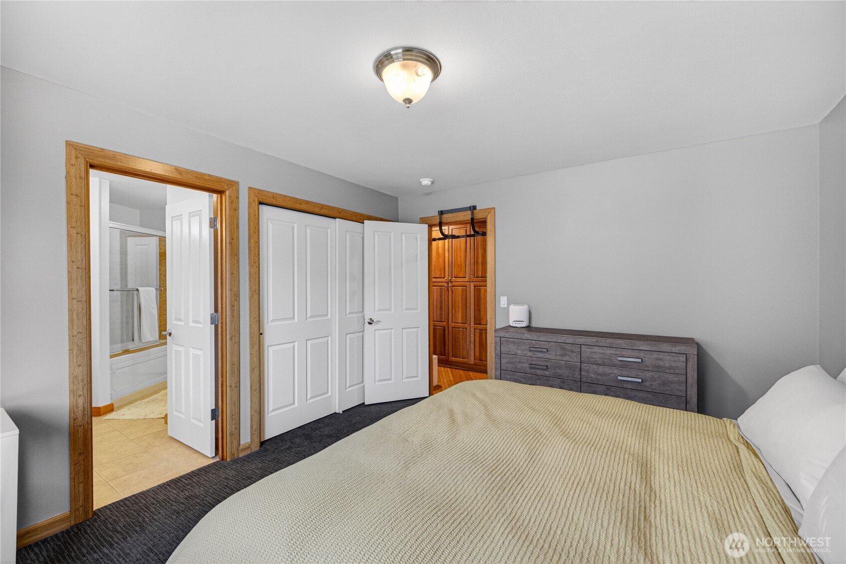 Anacortes, Washington, 98221, United States, 3 Bedrooms Bedrooms, ,3 BathroomsBathrooms,Residential,Active,2037569