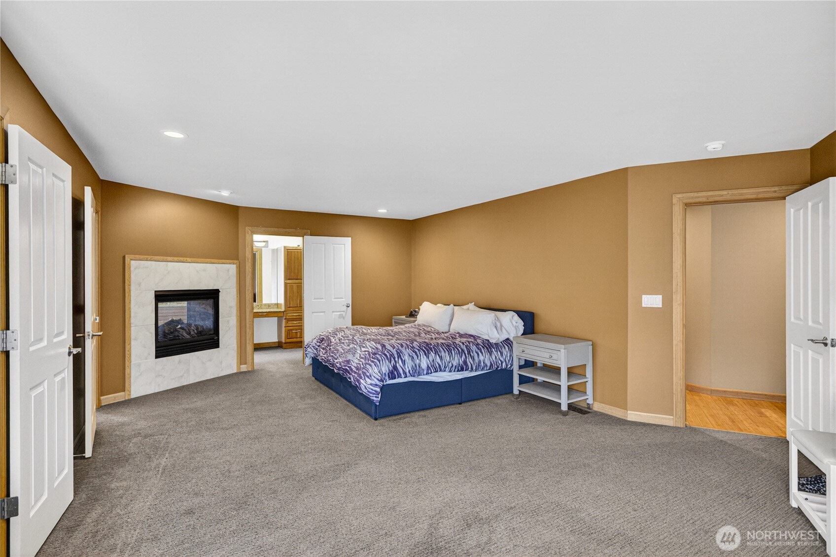 Anacortes, Washington, 98221, United States, 3 Bedrooms Bedrooms, ,3 BathroomsBathrooms,Residential,Active,2037569