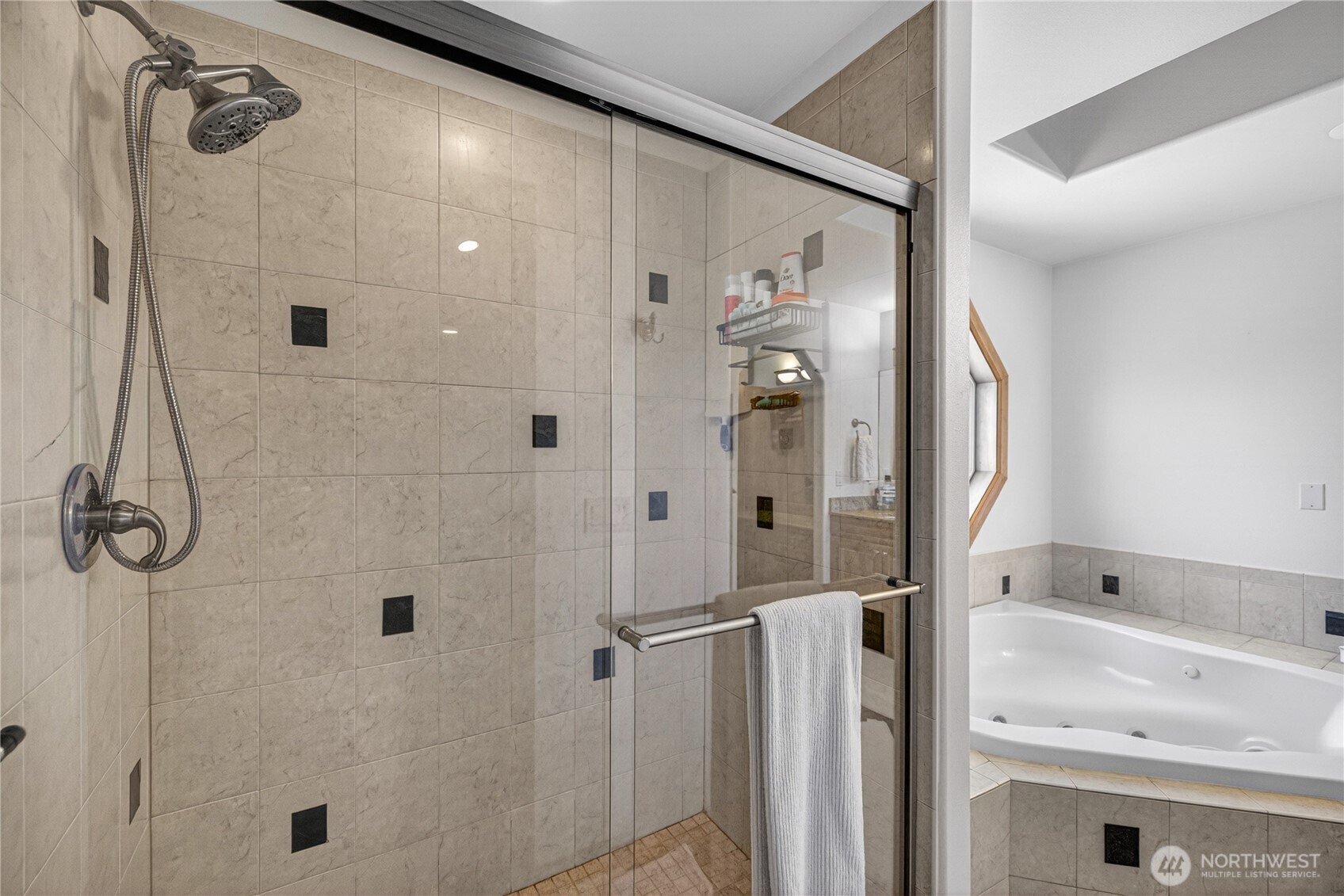 Anacortes, Washington, 98221, United States, 3 Bedrooms Bedrooms, ,3 BathroomsBathrooms,Residential,Active,2037569