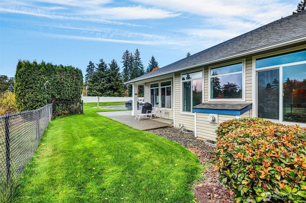 Photo of 1526 135th Street E, Tacoma, WA 98445 (MLS # 2446732)