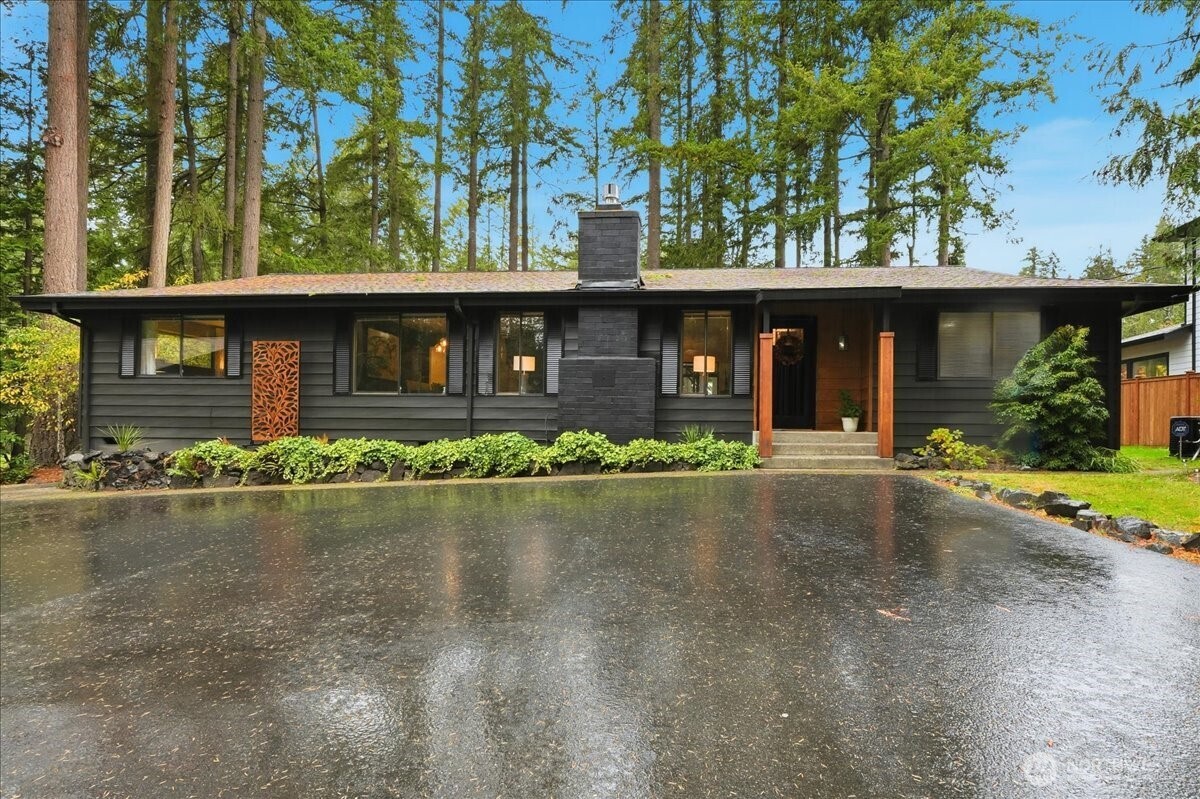 6507 Lombard Drive NW