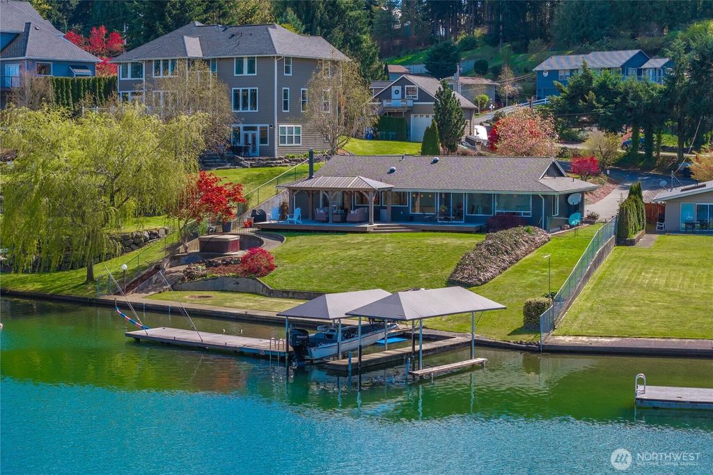 Photo of 17219 33rd Street Ct E, Lake Tapps, WA 98391 (MLS # 2509295)