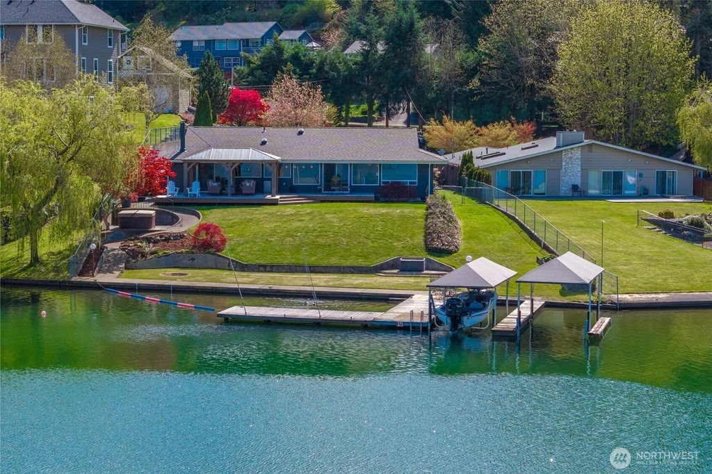 Photo of 17219 33rd Street Ct E, Lake Tapps, WA 98391 (MLS # 2509295)